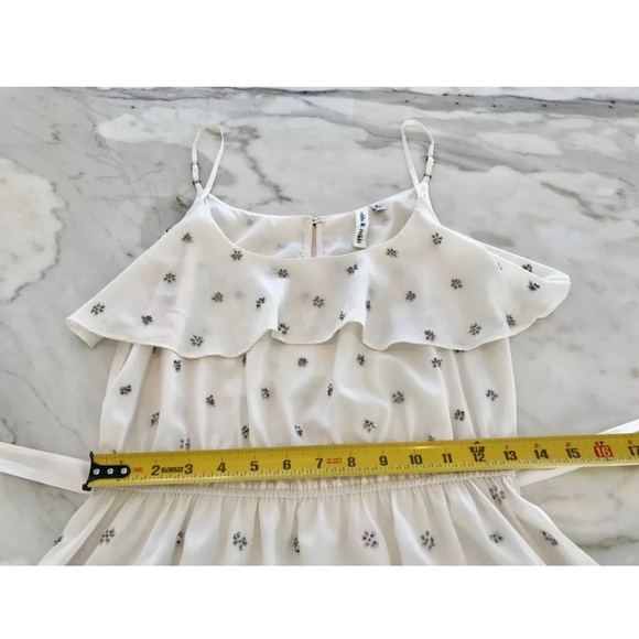 ROBBI & NIKKI IVORY EMBELLISHED DRESS SIZE SMALL NWOTS! - Picture 12 of 14